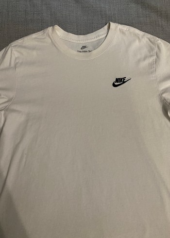 Nike Beyaz Bisiklet Yaka Tisort