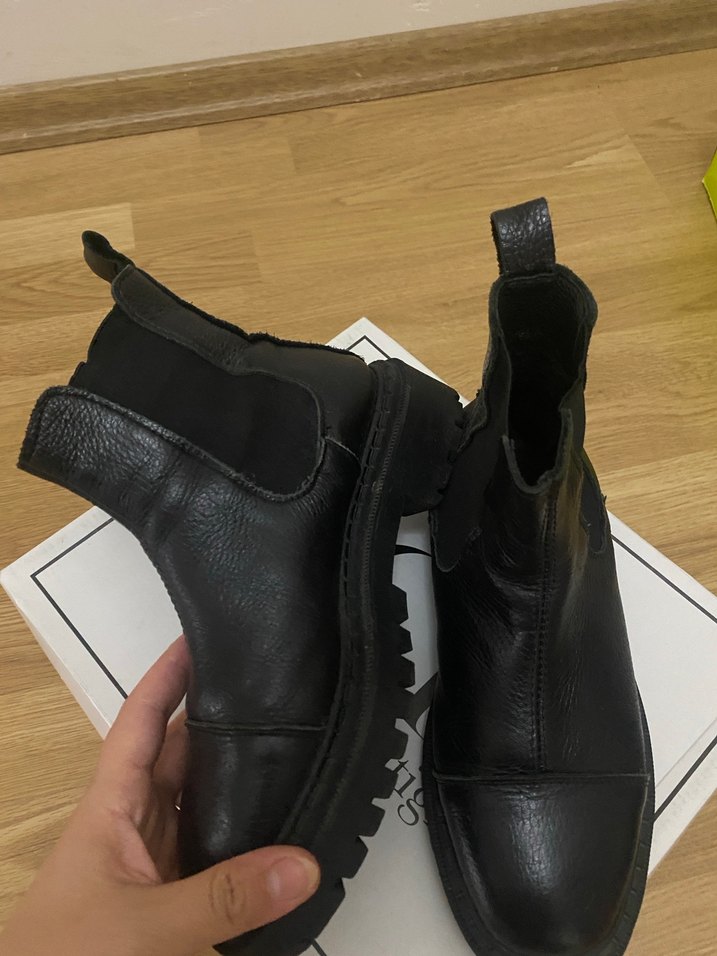Kadın Siyah Deri Bot - Görsel 3