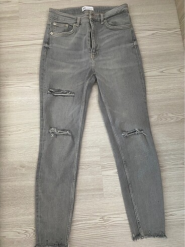 Zara Zara pantolon bir kaç defa kullanıldı
