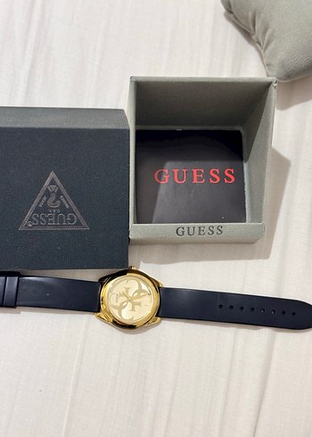Guess Guess Klasik Siyah Altın Kadın Saati