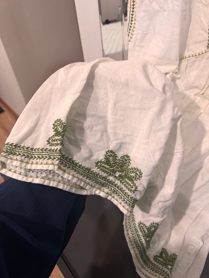 İşlemeli V Yakalı Uzun Bohem Bluz - Görsel 2