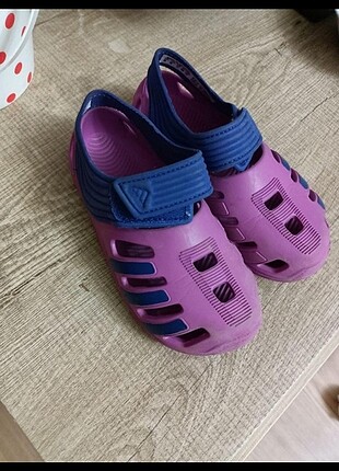 Adidas sandalet