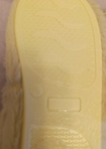 Kız Çocuk Beyaz Kürklü Sıcak Panduf - Görsel 2