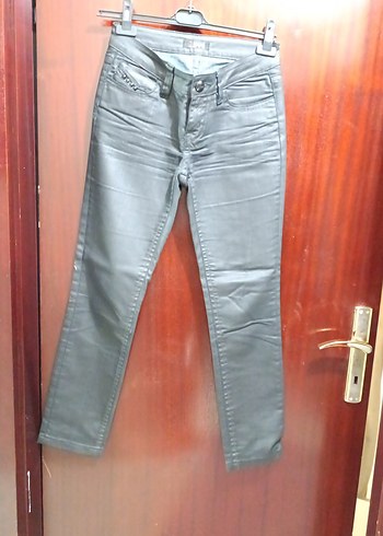 siyah yalanmış kumaş  görünümlü kot Kadın   Pantolon - Görsel 2