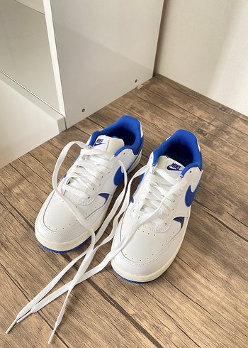 38 Beden Orijinal Sıfır Nike Ayakkabı