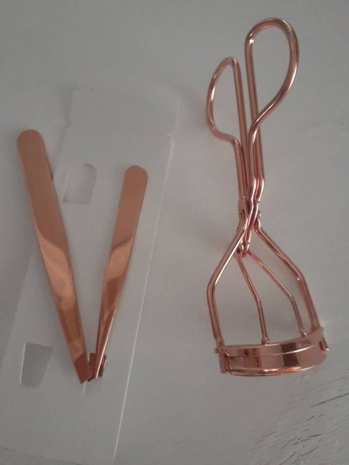 Parlak Bej Kirpik Kıvırıcı - Görsel 2