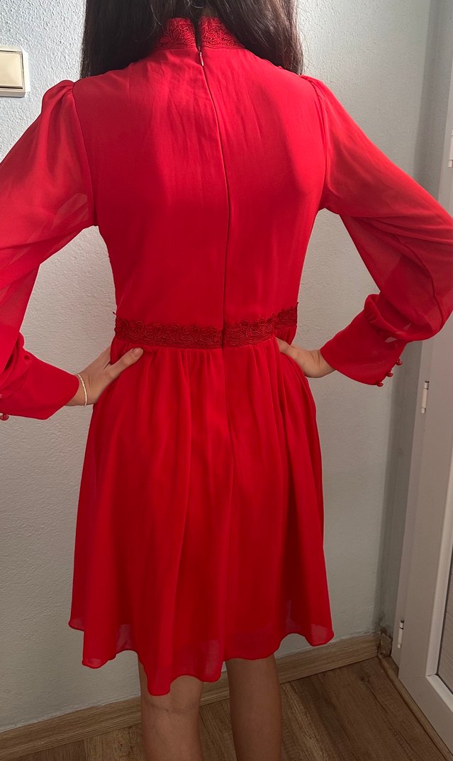 Dantel Detaylı Kırmızı Midi Elbise - Görsel 3