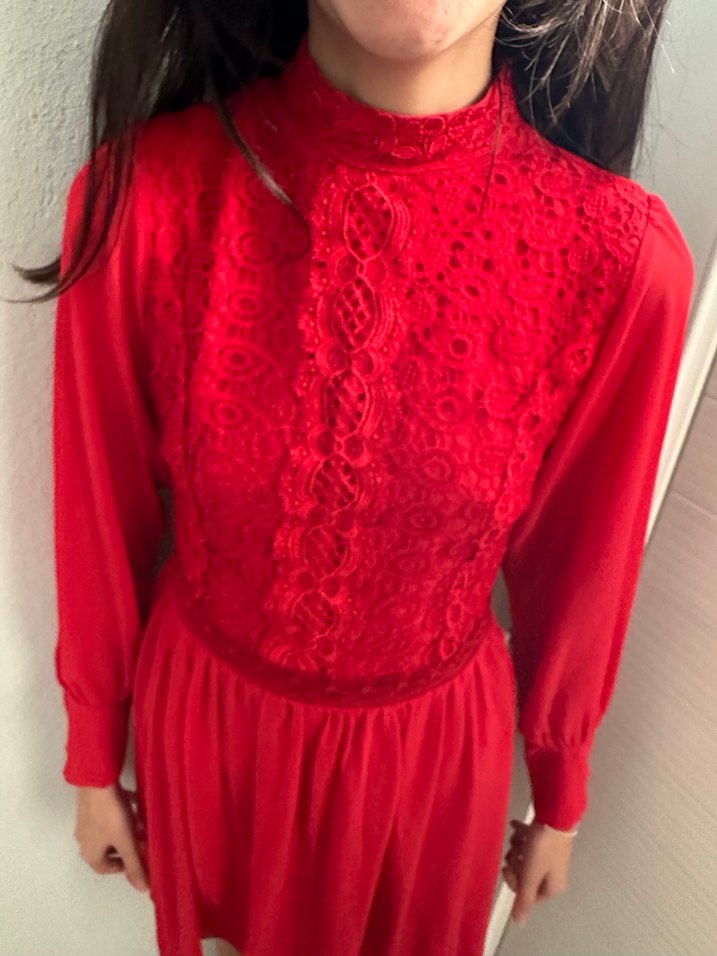 Dantel Detaylı Kırmızı Midi Elbise - Görsel 4