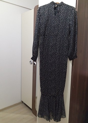 Siyah Puantiyeli Uzun Drapeli Elbise - Görsel 2