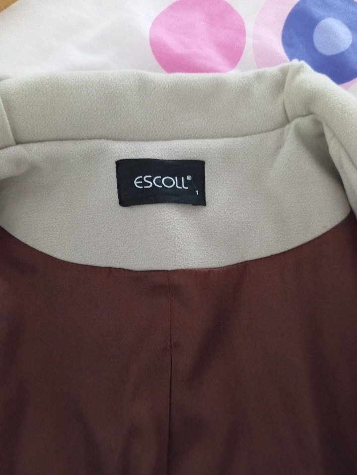 Bej Düğmeli Uzun Kadın Kaban - Görsel 4