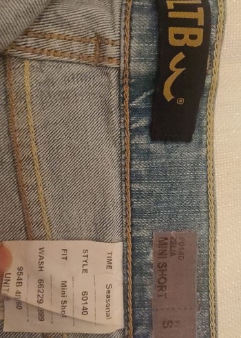Kadın Gri Mini Bol Kesim Denim Şort - Görsel 3