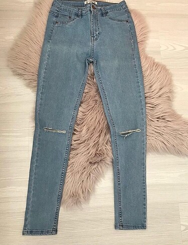 28 Beden Pull&Bear yüksek bel jean