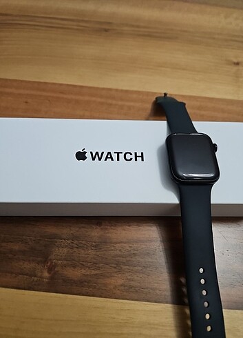 Apple Watch SE 44 mm