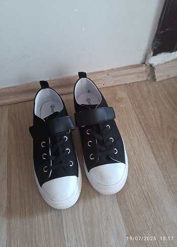 LC Waikiki Siyah Erkek Çocuk Spor Ayakkabı Velcro