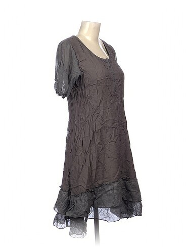 Diğer PreLoved Kısa Elbise %70 İndirimli.