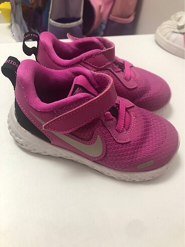 Nike spor ayakkabı