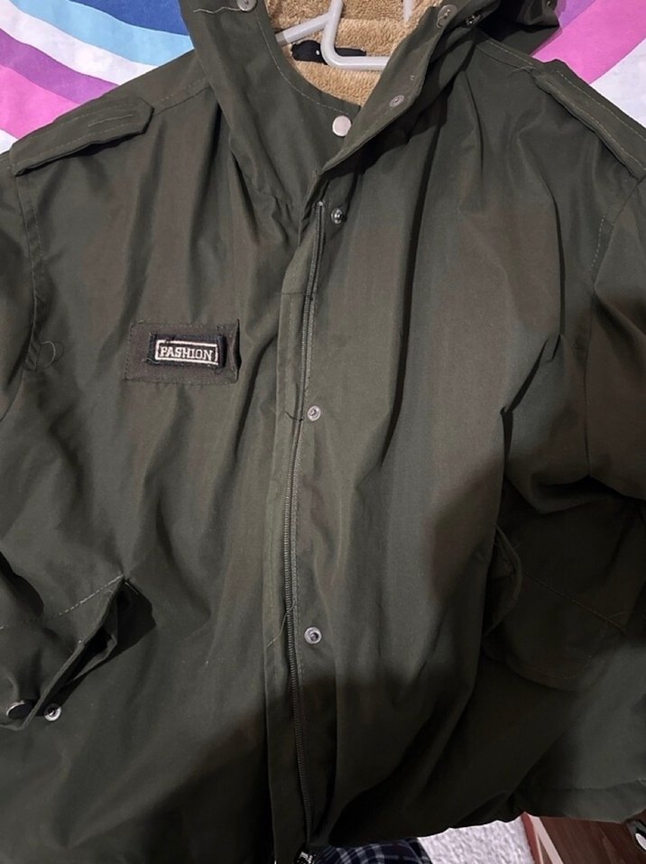 Düğmeli Kısa Yeşil Kadın mont - Görsel 3