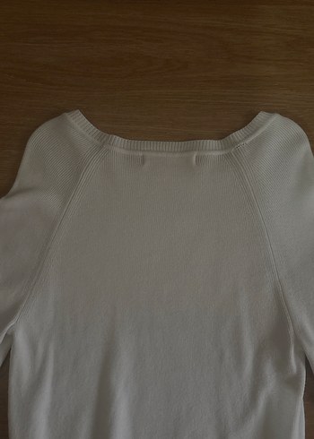 s Beden Beyaz Uzun Kollu Basic Crop Triko (Pull and Bear)