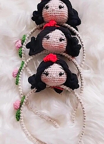 Amigurumi tac.el yapimi tac
