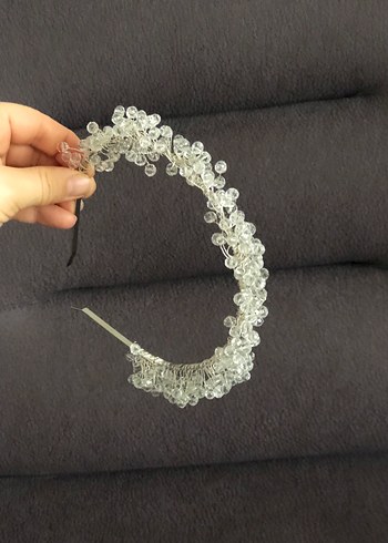 Boncuk Detaylı Beyaz Örgü Saç Aksesuarı - Görsel 4