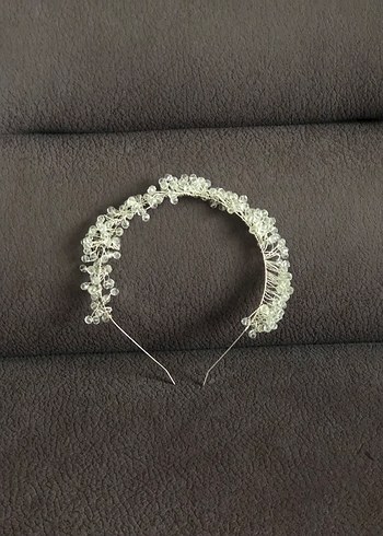 Boncuk Detaylı Beyaz Örgü Saç Aksesuarı - Görsel 3