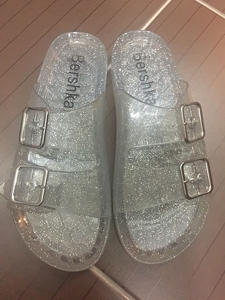 Bershka terlik
