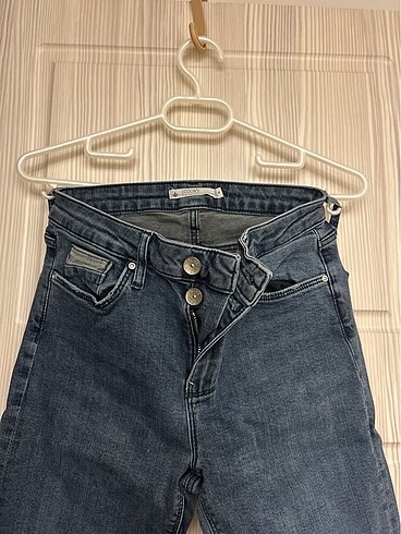 28 Beden Colins Jean