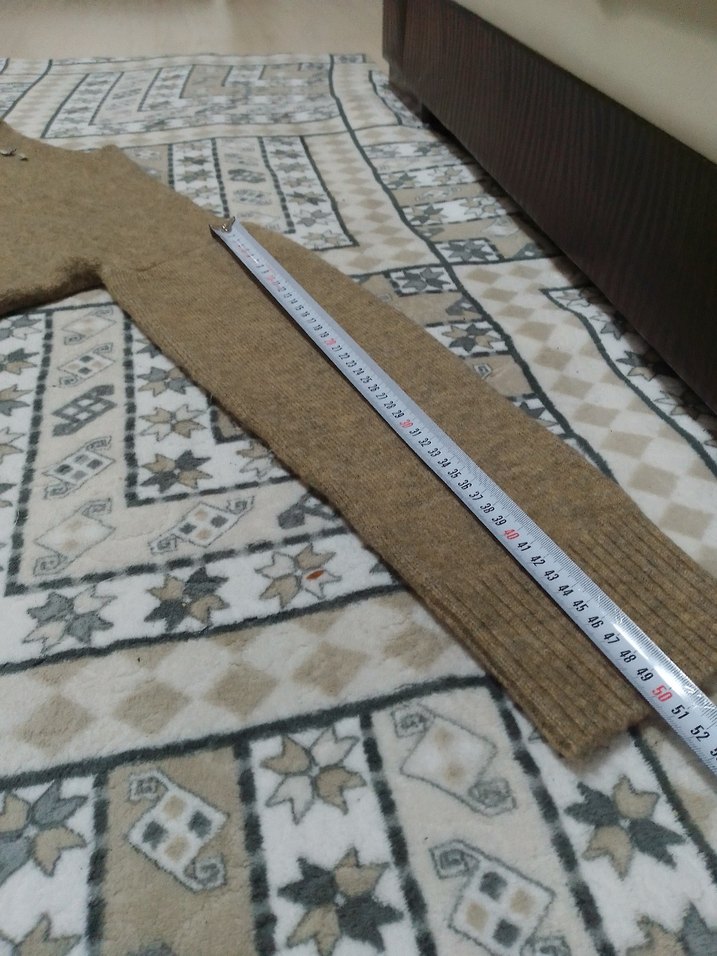 Bej V Yakalı Kadın Triko Kazak - Görsel 4