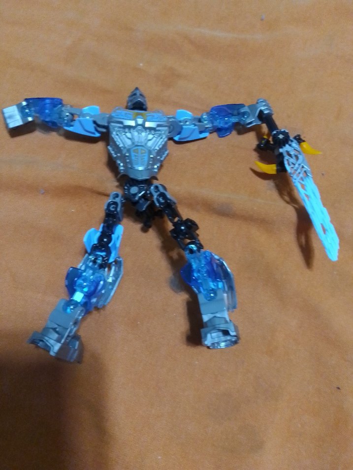 Mavi Karanlık Temalı Aksiyon Figürü - Görsel 3