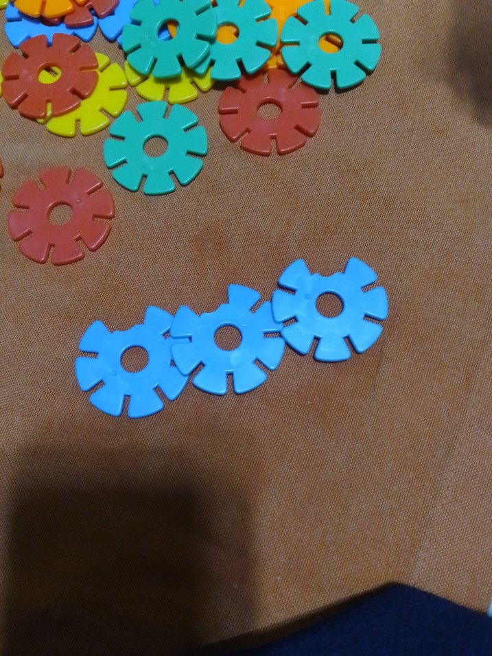 Renkli Eğitici Oyuncak Parçaları - Görsel 3