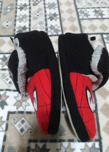 Kızıl Örümcek Baskılı Erkek Çocuk Ev Terliği - Görsel 3