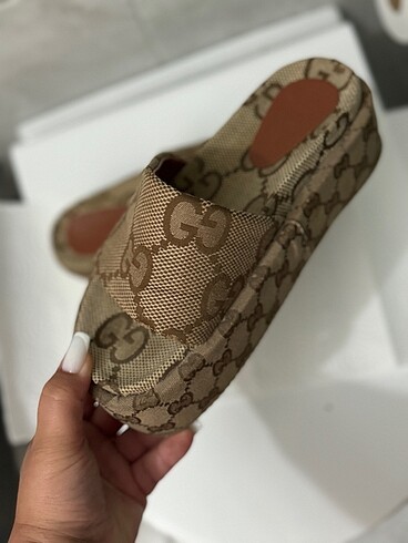 37 Beden Gucci terlik