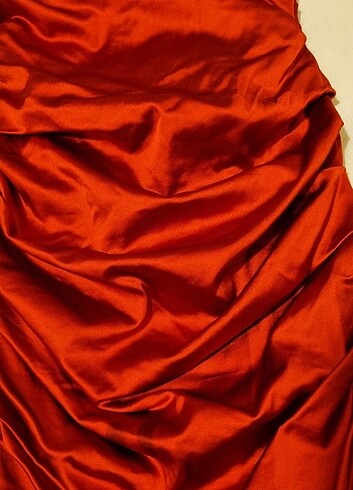38 Beden kırmızı Renk mezuniyet elbise 38 beden