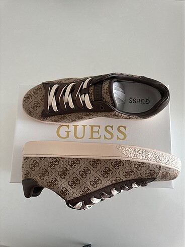 GUESS Günlük ayakkabı 42 no