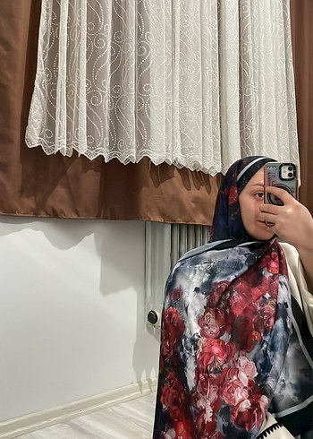 Çiçek Desenli Çok Renkli Kadın Şal - Görsel 3