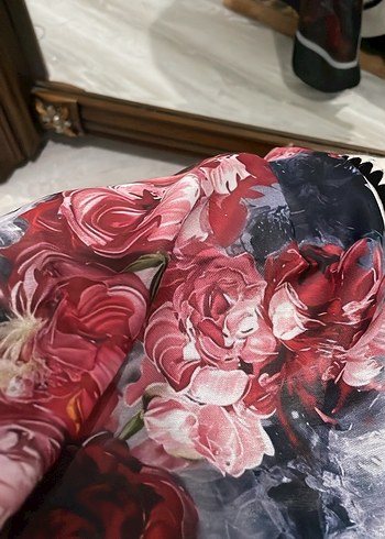 Çiçek Desenli Çok Renkli Kadın Şal - Görsel 2