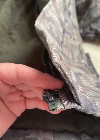 Erkek Çocuk Gri Kamuflaj Desenli Kürklü Kaban - Görsel 9