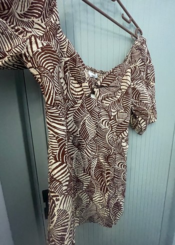 Mango fistolu astarlı balon kol mini şık elbise yandan fermuarl - Görsel 3