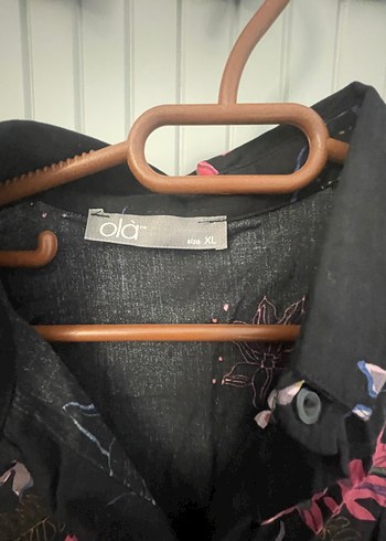 Siyah Çiçek Desenli Bohem Kadın Gömlek - Görsel 3