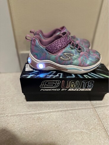 Skechers kız çocuk ışıklı ayakkabı 26 numara