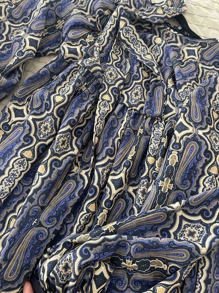 Desenli mavi elbise - Görsel 5