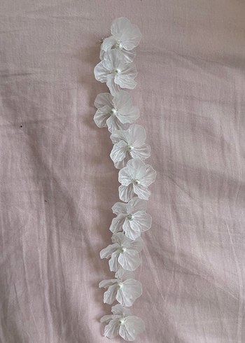 Beyaz Çiçekli Saç Aksesuarı - Görsel 4