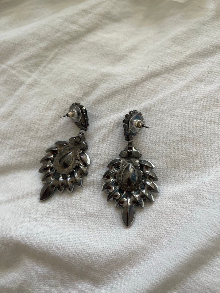 Büyük Küpe - Görsel 2