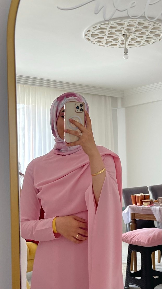 Pembe Drapeli Uzun İpek Elbise - Görsel 2