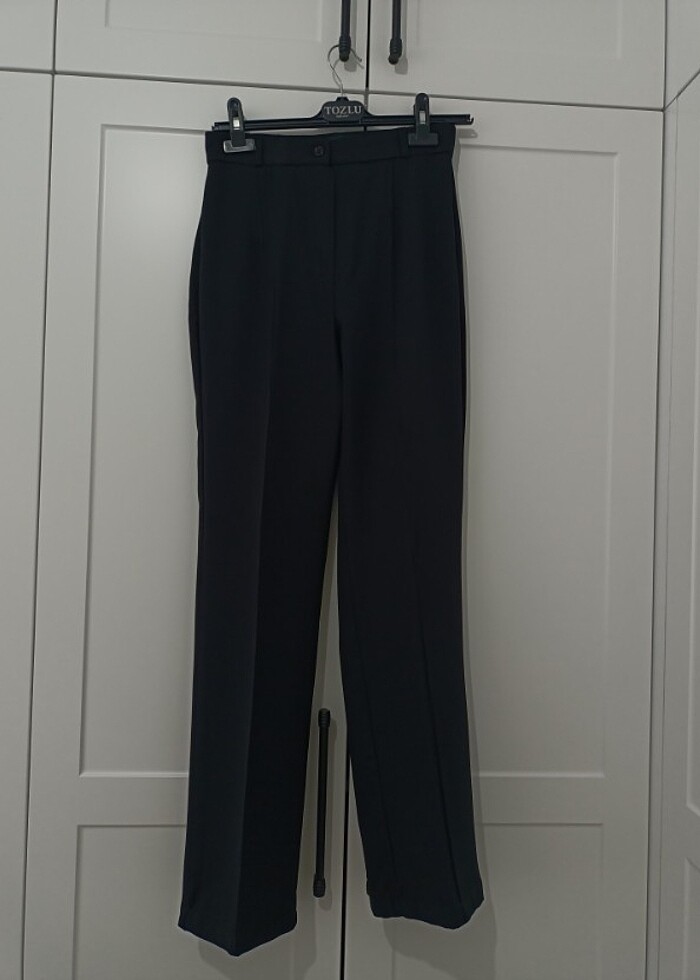 TrendyolMilla Siyah Straight Yüksek Bel Nervür Dikişli Kumaş Pan - Görsel 4