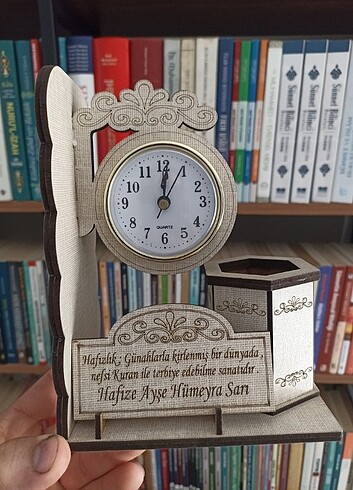  Ahsap saatli masa üstü isimlik 