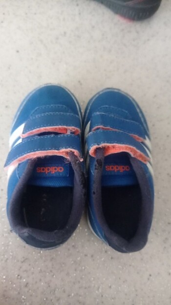 Erkek çocuk orjinal adidas spor ayakkabı  - Görsel 4