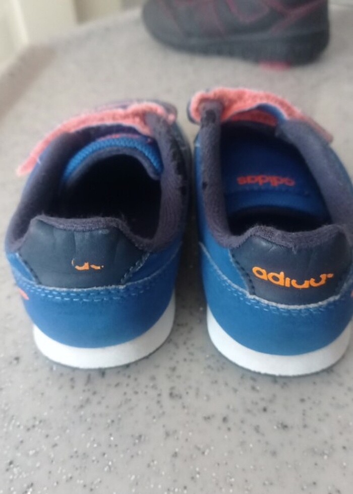 Erkek çocuk orjinal adidas spor ayakkabı  - Görsel 3