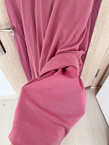 GÜL KURUSU ŞİFON ELBİSE - Görsel 4