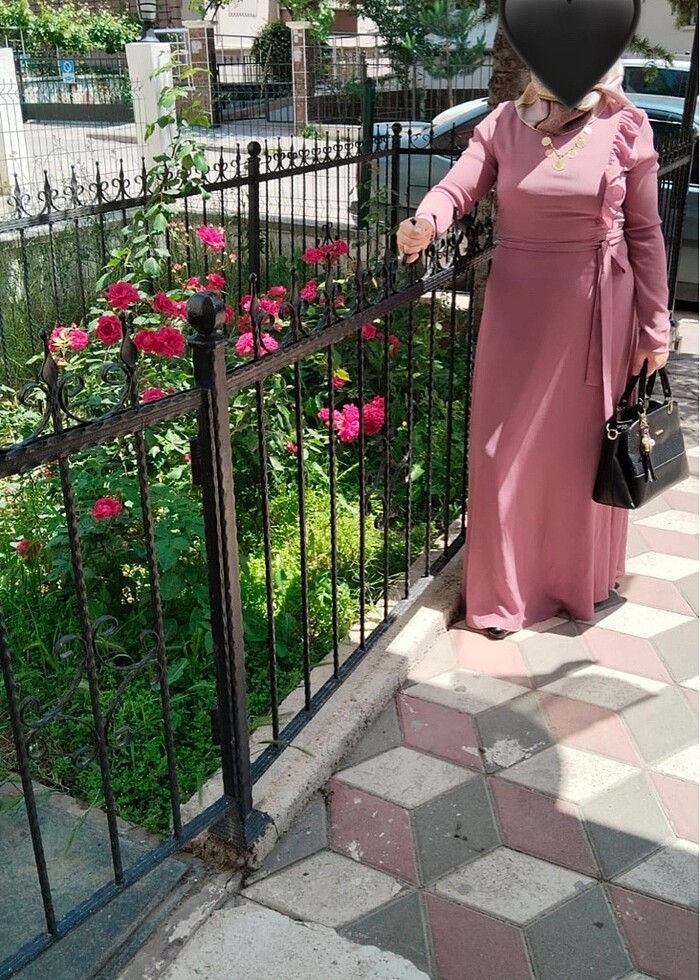 GÜL KURUSU ŞİFON ELBİSE - Görsel 2